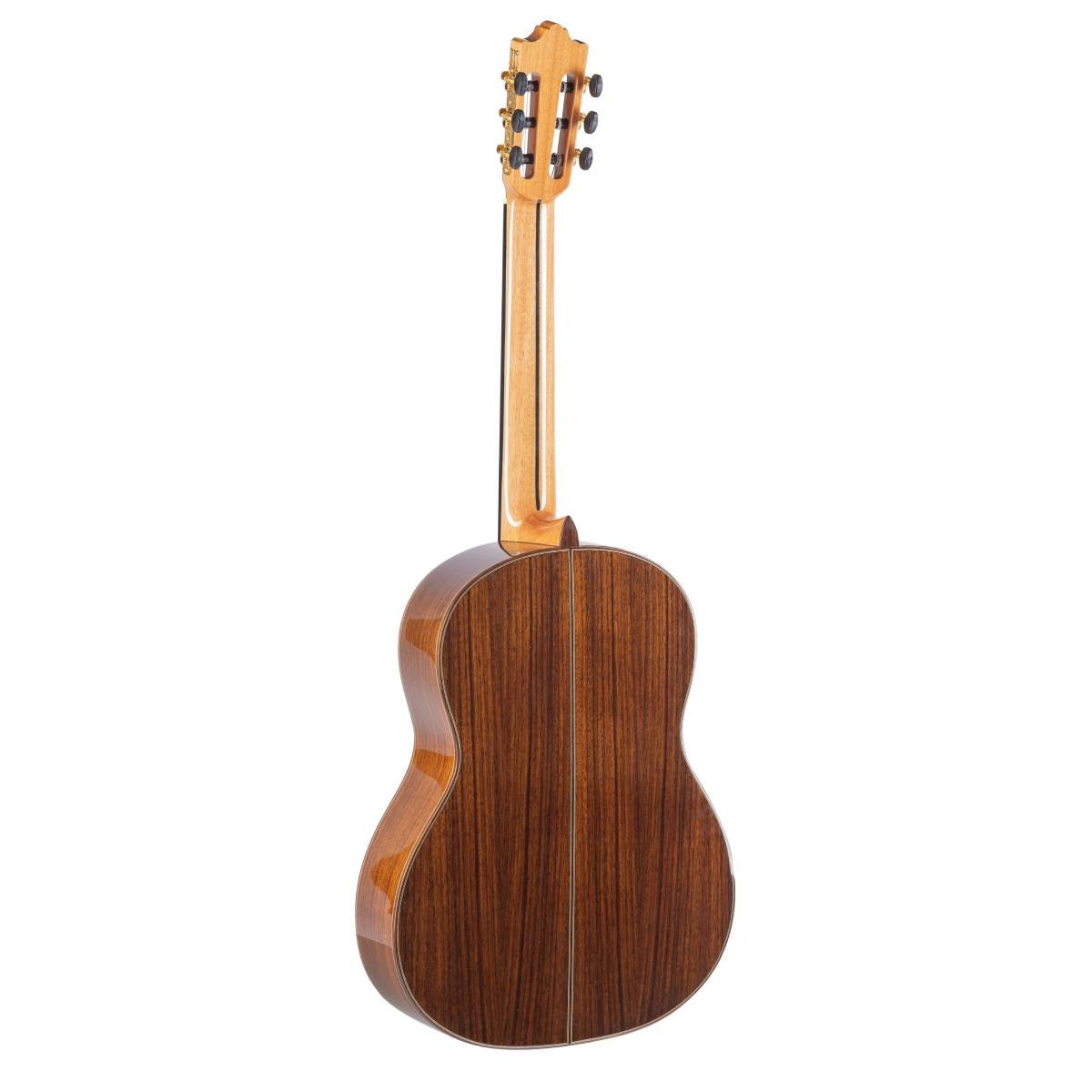 admira-carmen-flamenko-gitar_2