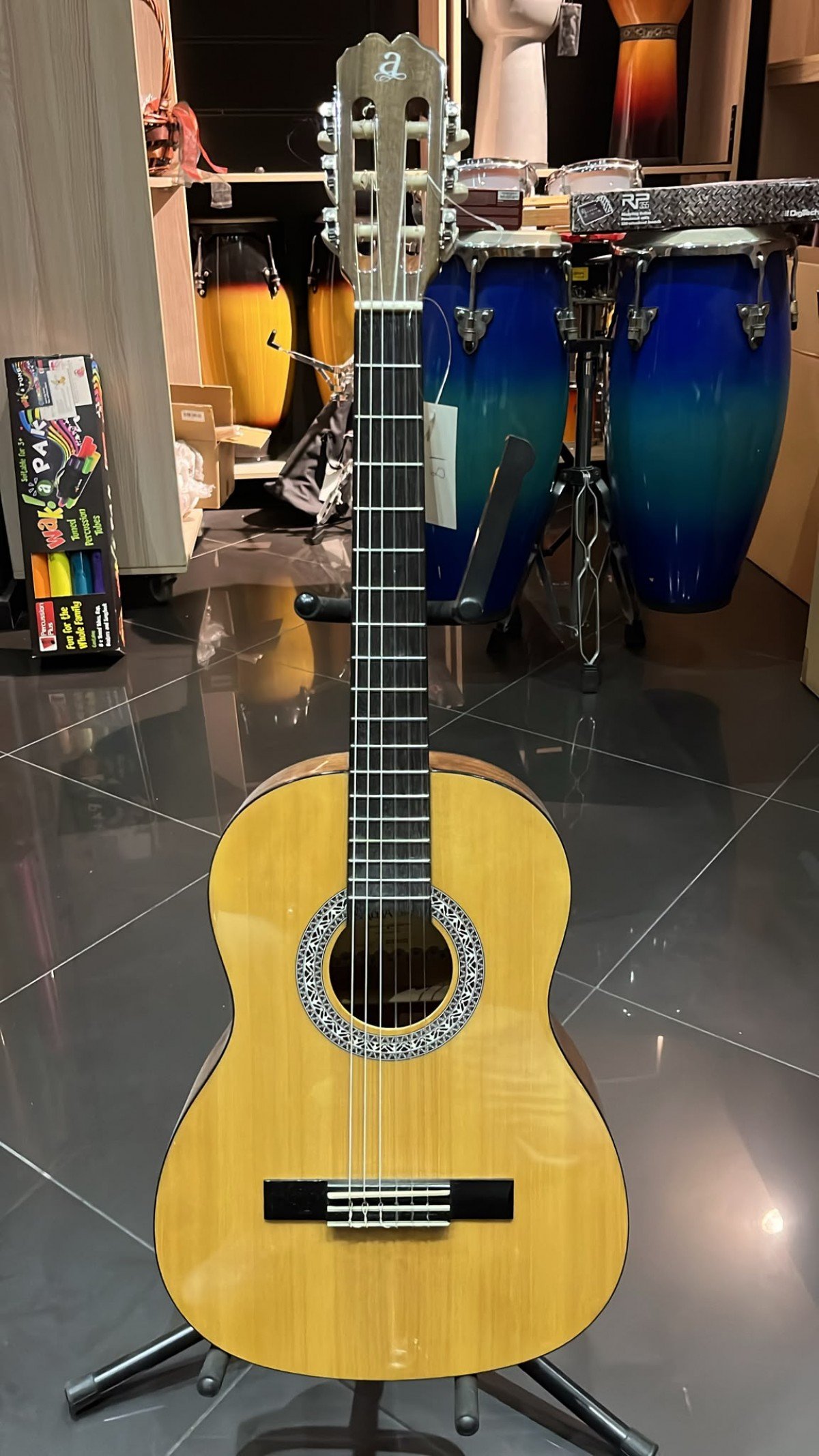 outlet-admira-alba-34-klasik-gitar_1