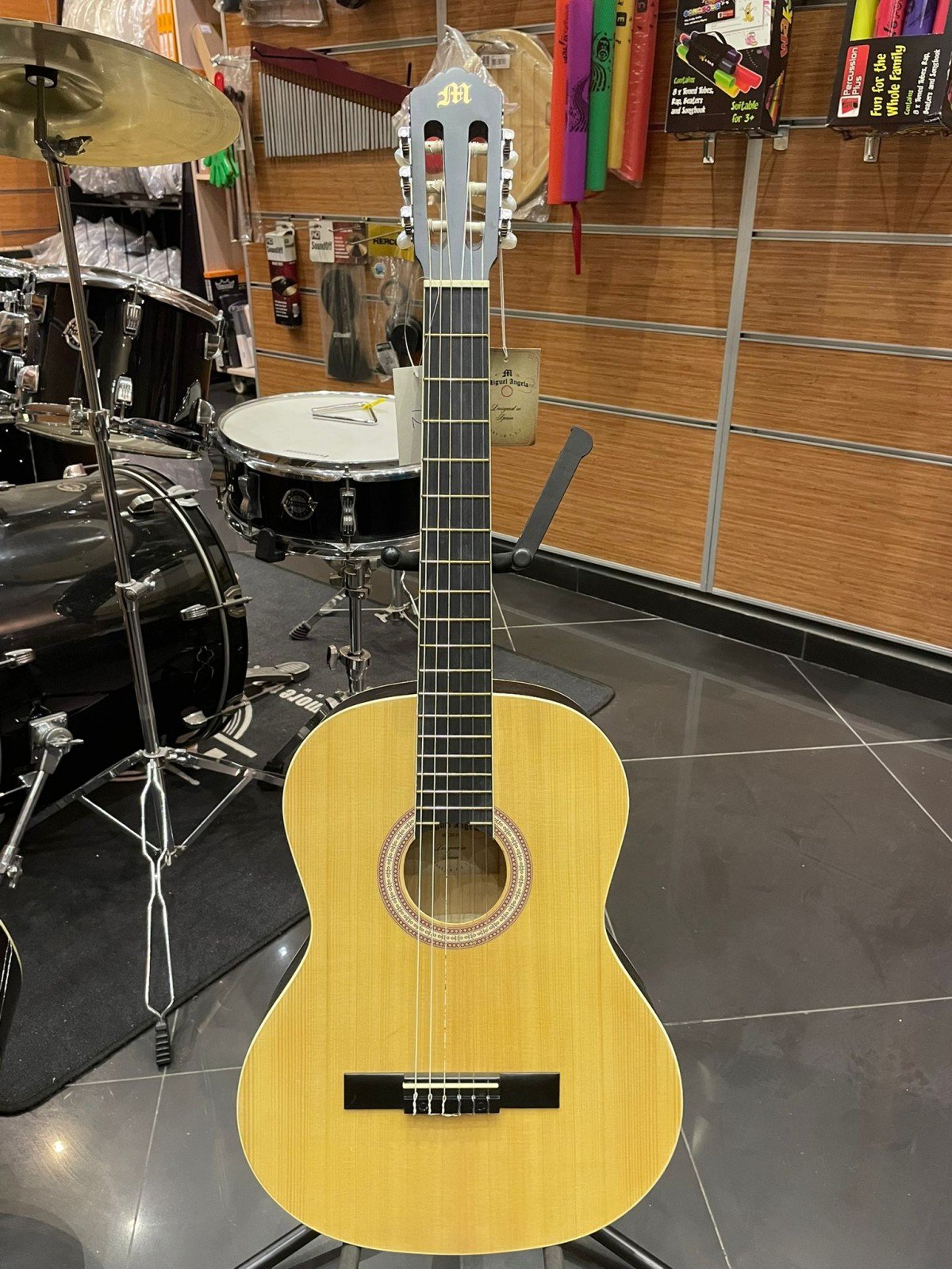 outlet-miguel-angela-ma2m-n-mat-cilali-klasik-gitar_1